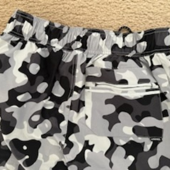 Legends Men's Gray Camo Track Suit [FINAL MARKDOWN] - Picture 5 of 7
